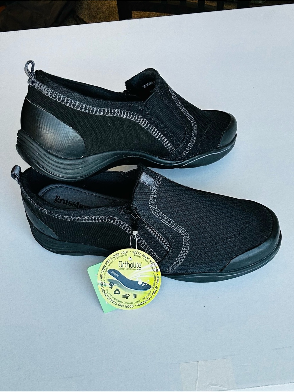 NWT Grasshoppers Black OrthoLite Slip On Walking Work Sneakers 8.5